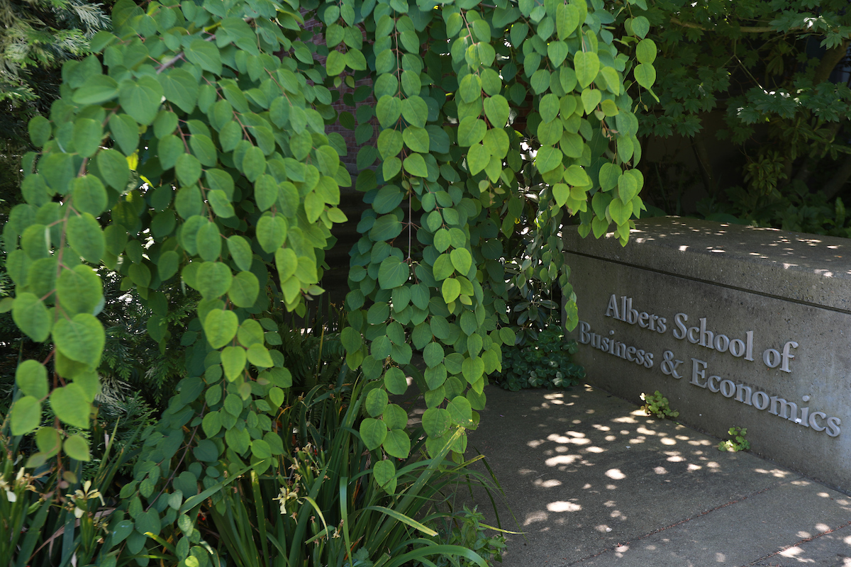 Foliage around Pigott entrance