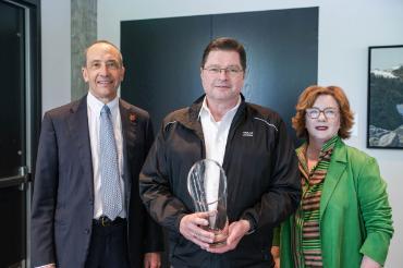 25-year Awardee Mike Pinkowski with Albers dean Joe Phillips and Albers Career Center's Rebecca Carlson