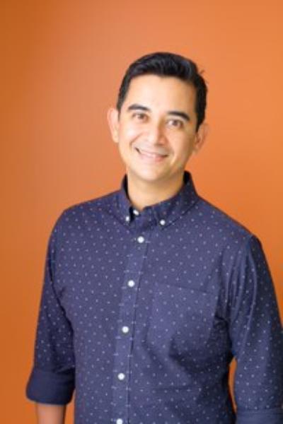 headshot of David Mendoza