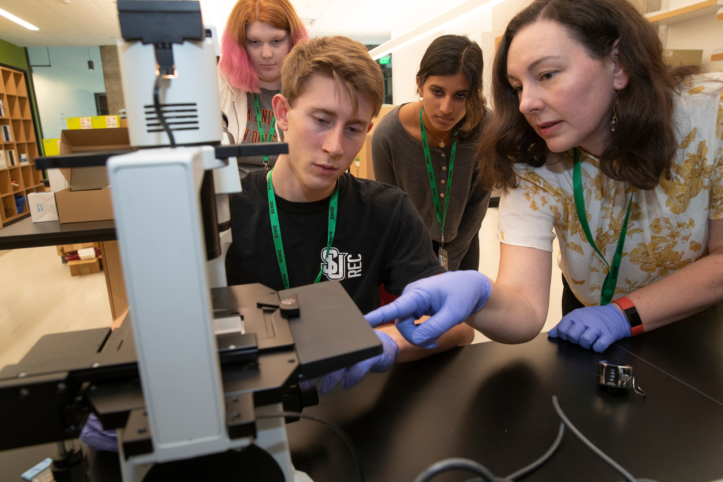 Prof. Steback and students in summer research, 2021