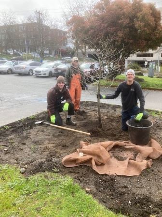 Students rennovating hawk grounds.