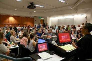 Generic crowd pic in classroom