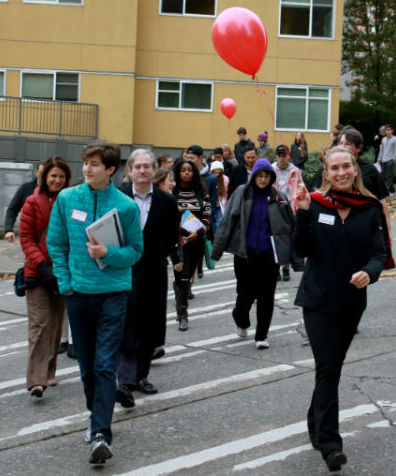 Students being toured around campus for fall preview day