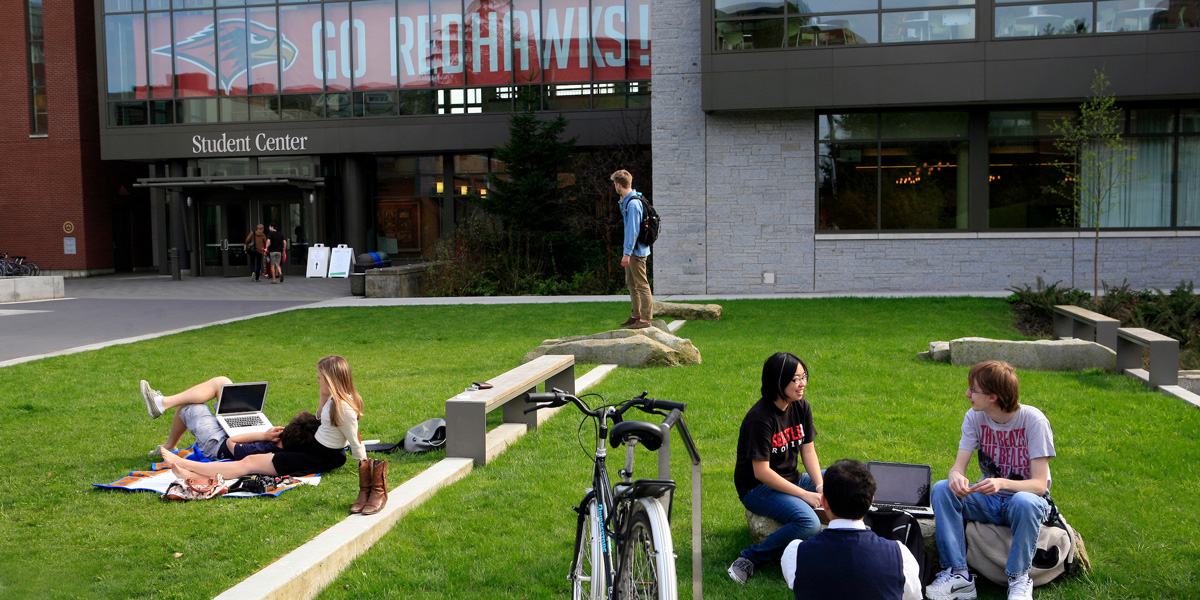 Students hanging out in front of the Student Center