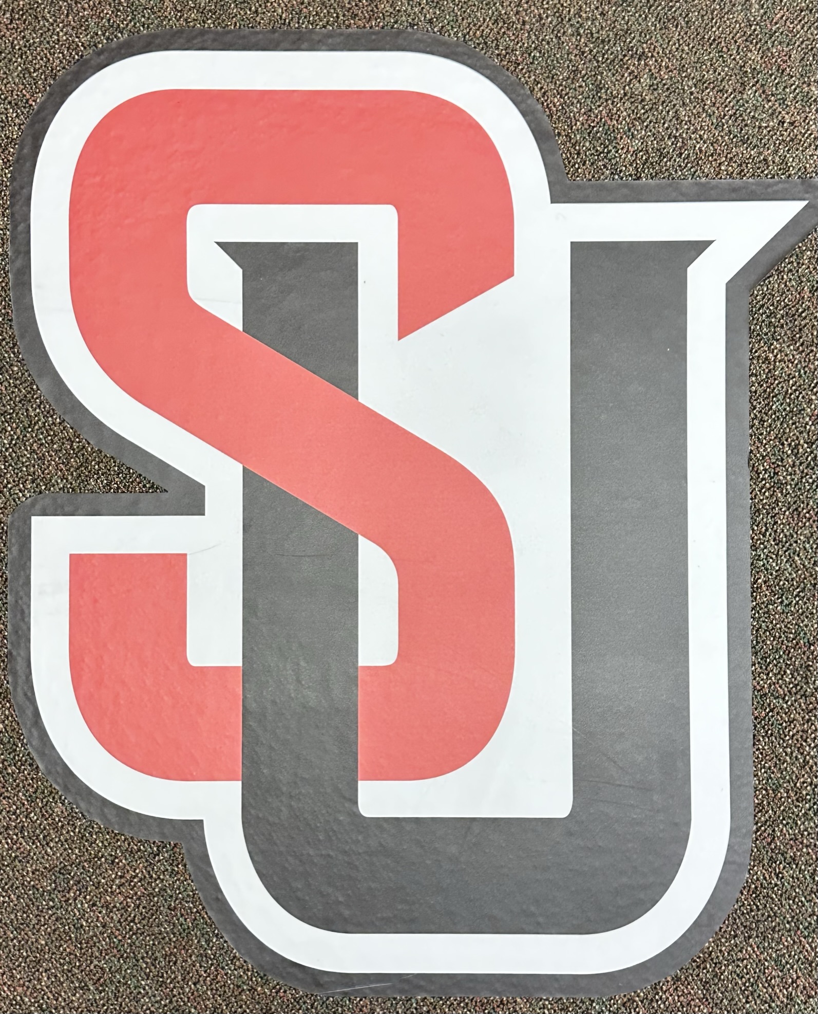 SU Interlock Floor Graphic